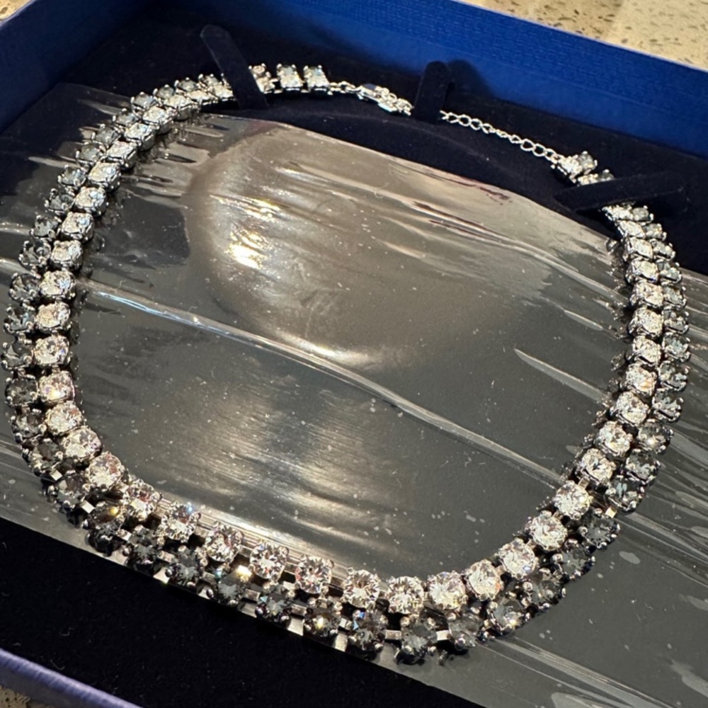 Swarovski hot Montana necklace - Picture 4 of 4